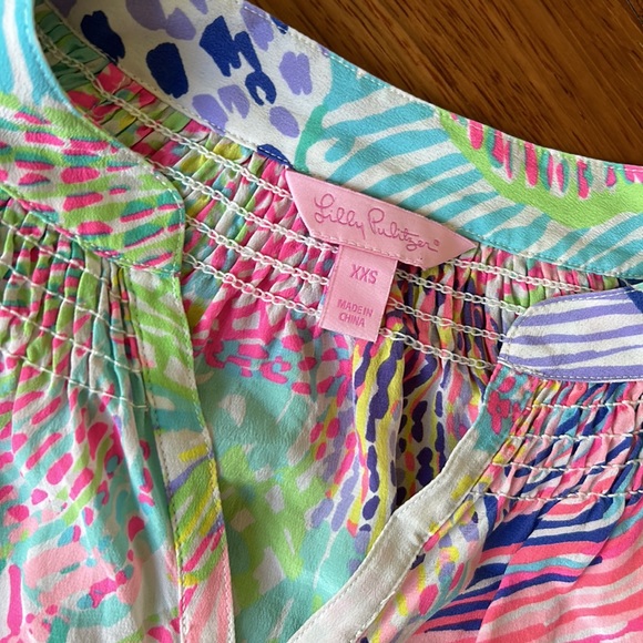 Lilly Pulitzer 100% Silk top 🌴☀️ - Picture 3 of 5